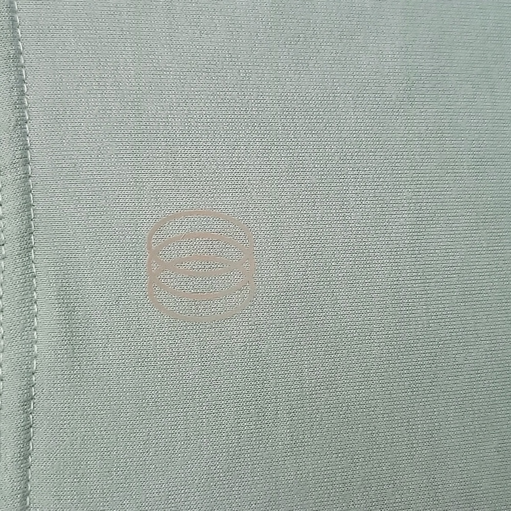 Women's Balance Collection Top - Picture 6 of 8